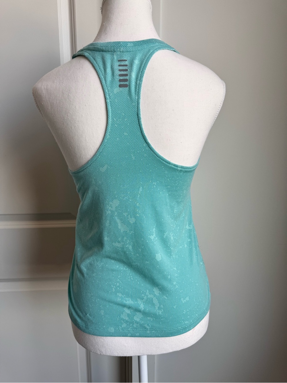 Under Armour Aqua Performance Racerback Tank Top - Picture 7 of 8